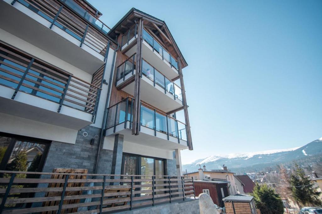Výhľad na hory alebo výhľad na hory priamo z apartmánu