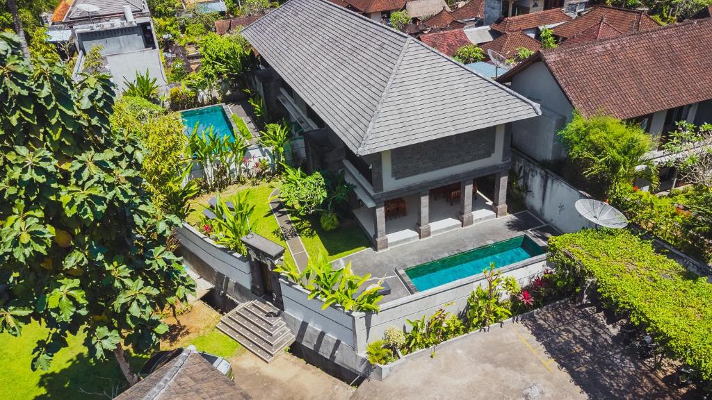 Πισίνα στο ή κοντά στο Full Moon Villa Ubud
