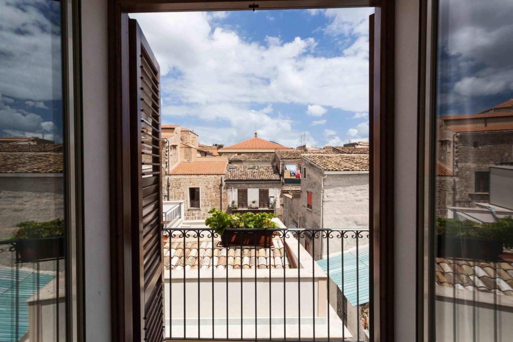 The swimming pool at or close to Guascone Apartments