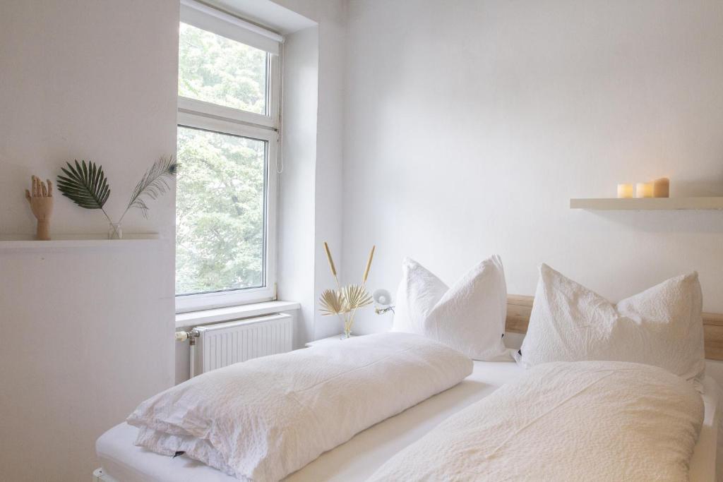 Sunny Apartment near Belvedere Castle - 10