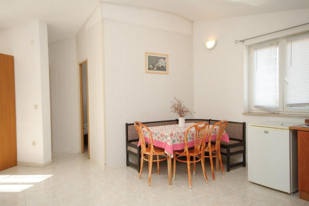 Fotografia z galérie ubytovania Apartments with a parking space Liznjan, Medulin - 7240 v destinácii Ližnjan