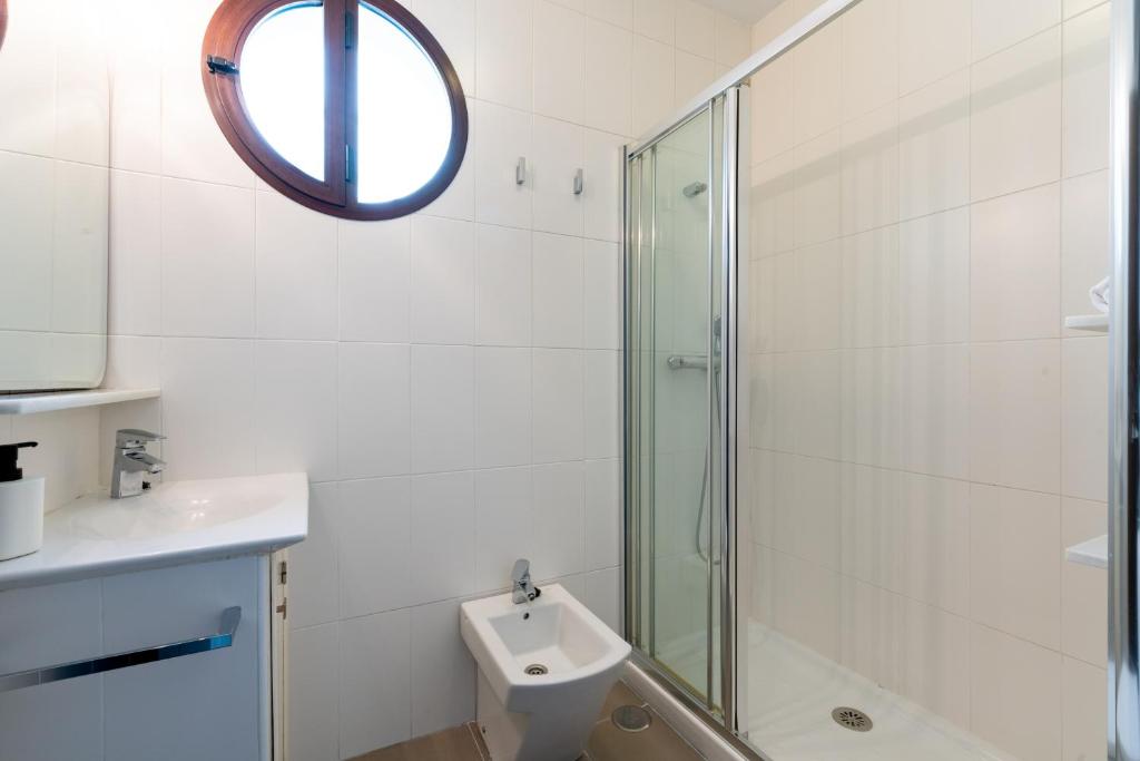 Łazienka w obiekcie Holi-Rent Cuna