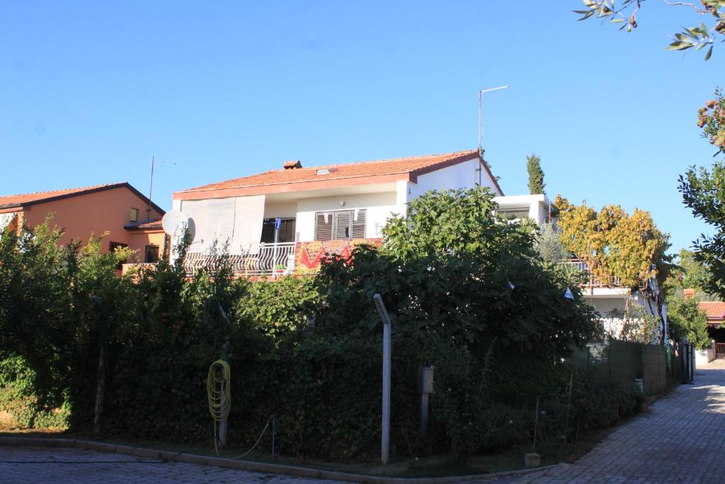 Fotografia z galérie ubytovania Apartments with a parking space Fazana - 7283 vo Fažane