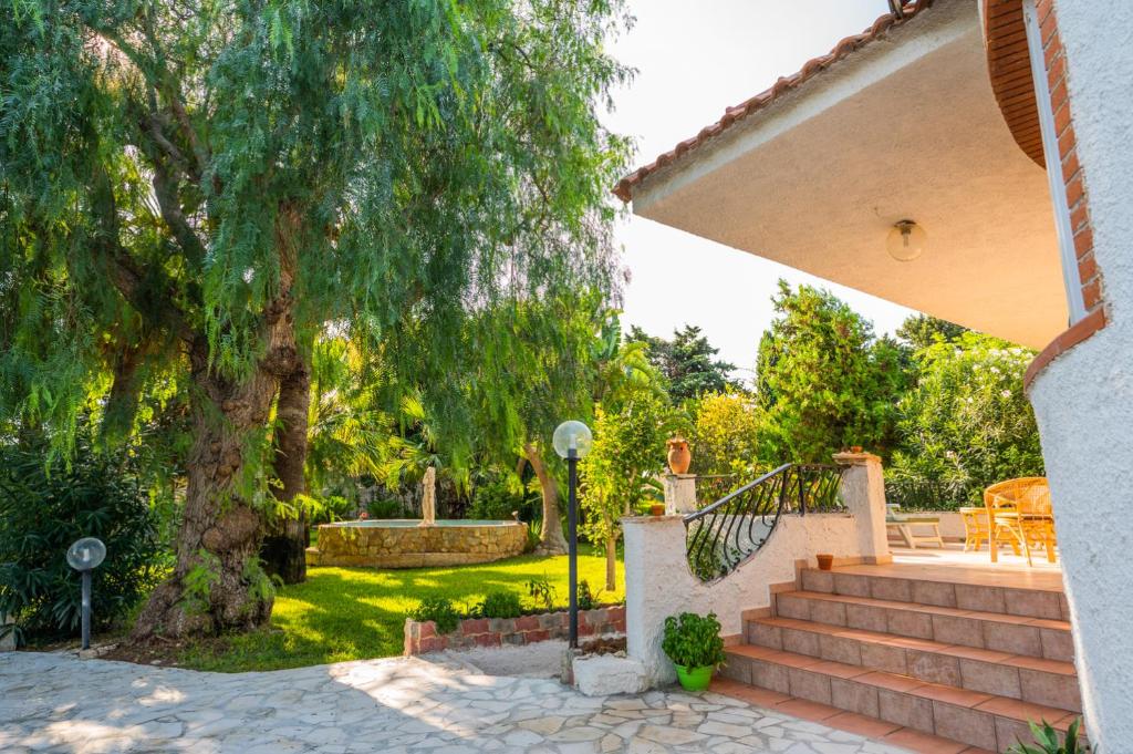 Zdjęcie z galerii obiektu Villa Cifali - Santa Maria del Focallo w mieście Santa Maria del Focallo