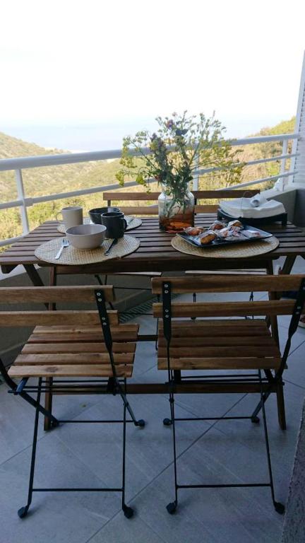Balkón alebo terasa v ubytovaní Appartement moderne à Bastia de 57 m² avec vue mer exclusive