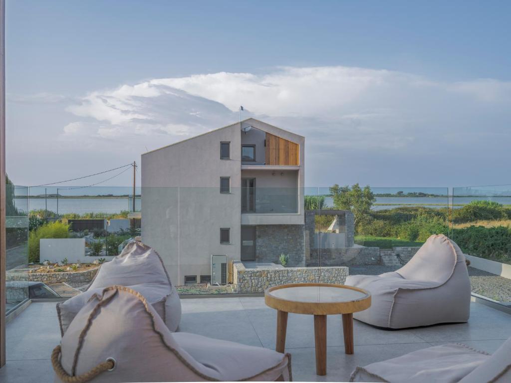 Posedenie v ubytovaní Allure Wellness Retreat