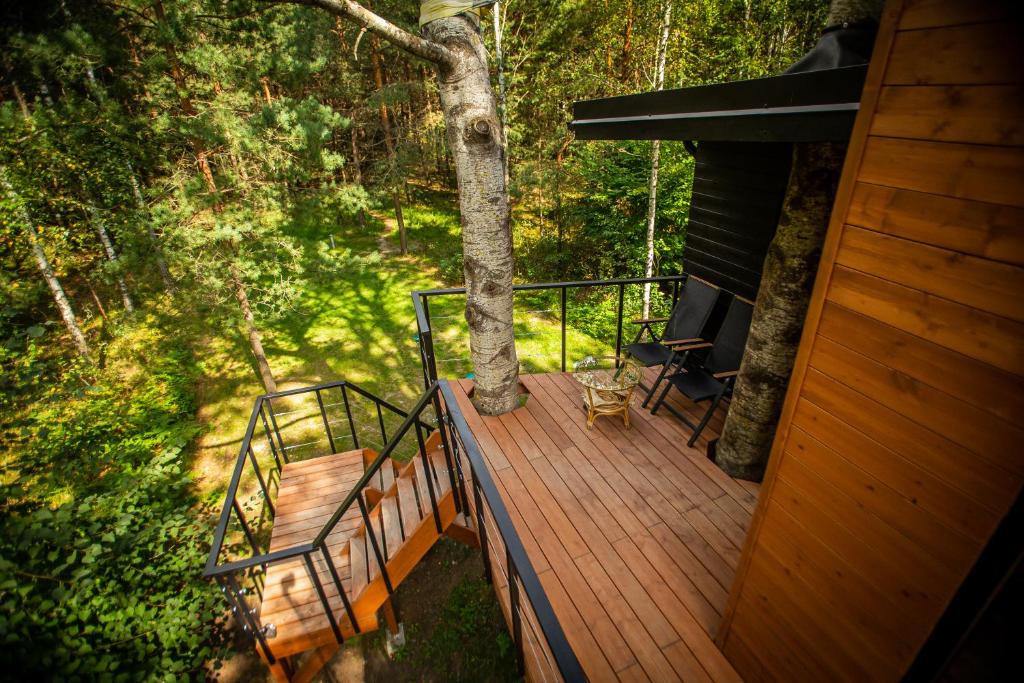 Domek na drzewie - Na Łośmiu Metrach - One-Bedroom House