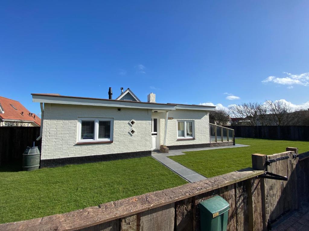 Το κτήριο όπου στεγάζεται  το διαμέρισμα