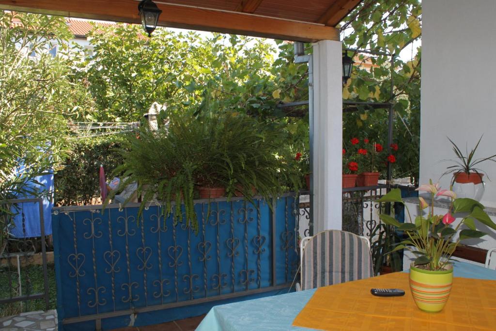 Zdjęcie z galerii obiektu Apartments with a parking space Rovinj - 7322 w Rovinj
