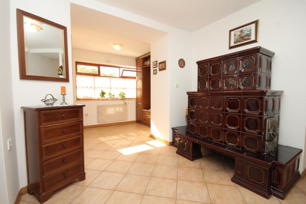Fotografia z galérie ubytovania Family friendly house with a swimming pool Presika, Labin - 7363 v destinácii Labin