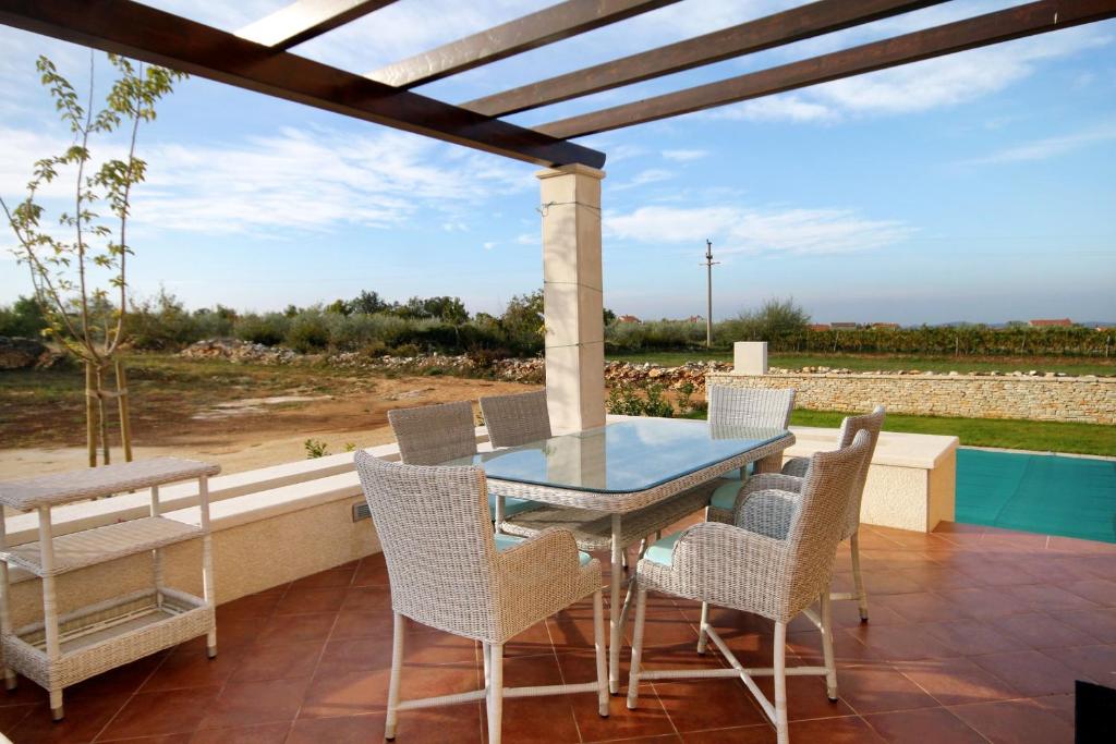 Fotografia z galérie ubytovania Family friendly house with a swimming pool Kanfanar, Central Istria - Sredisnja Istra - 7330 v destinácii Kanfanar