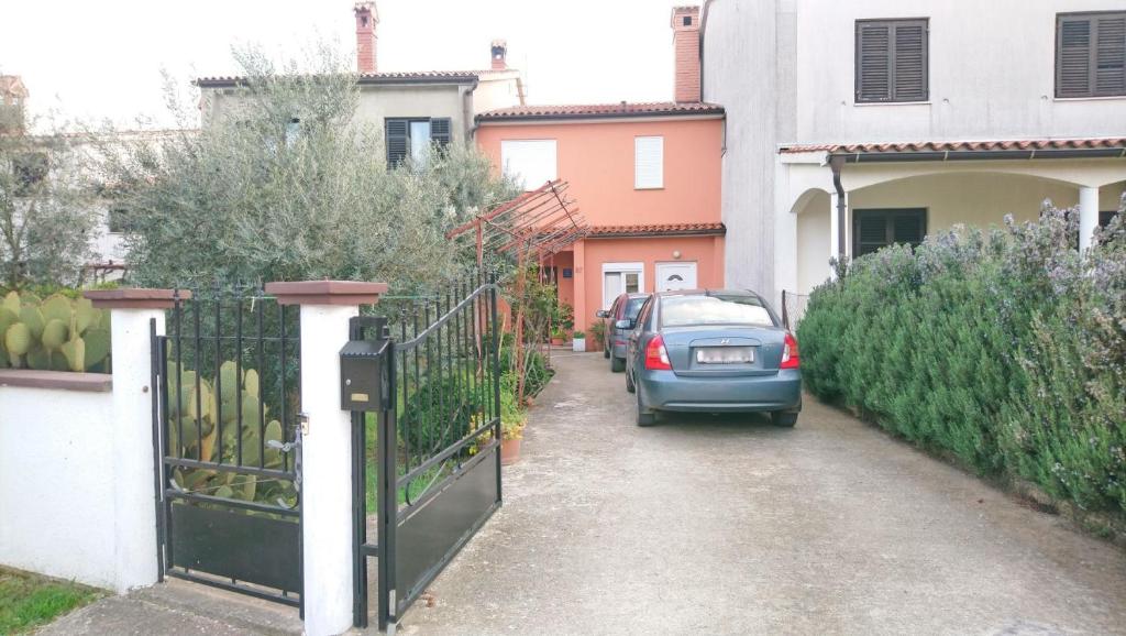 Budova, v ktorej sa apartmán nachádza