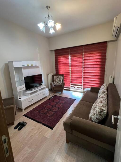 Perfect Home for Small Family in Başakşehir - Housity