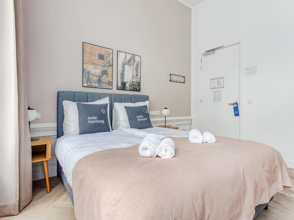 City Rooms Amsterdam Hemonystraat - Digital access