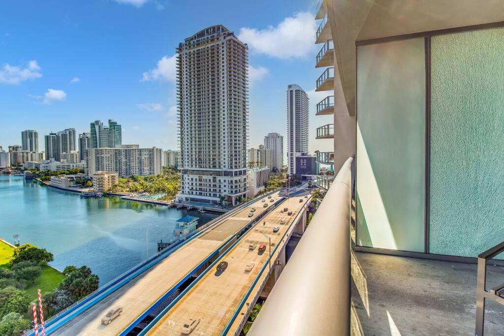 a view of a city skyline from a building at Ocean View 2BR 2BTH Hallandale Beach Miami Ft Lauderdale in Hallandale Beach