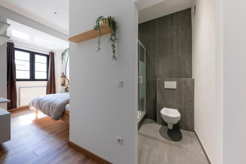 IQS Rooms - Chambre double avec salle de bain - Resim 3