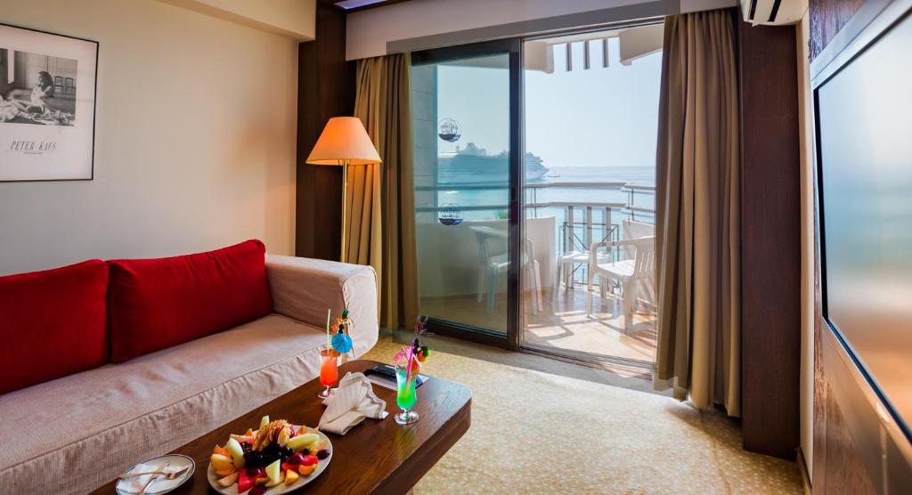 Posezení v ubytování Derici Hotel