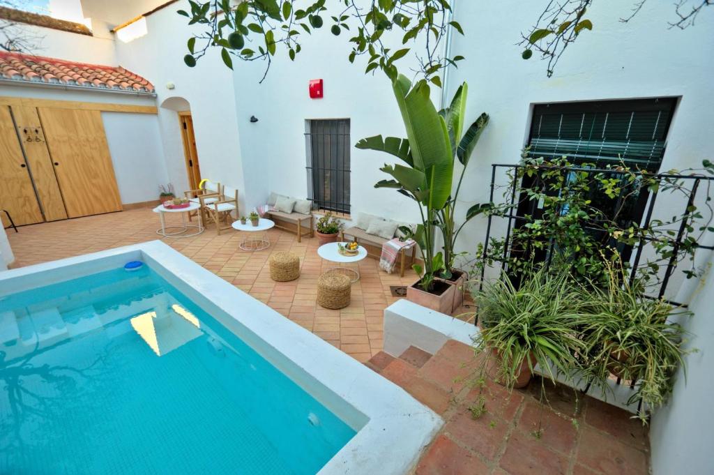 Bazén v ubytování Hotel Casa Ernestina nebo v jeho okolí