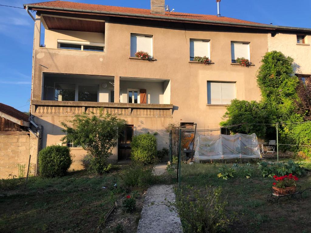 Vonkajšia záhrada v ubytovaní Gîte Loue