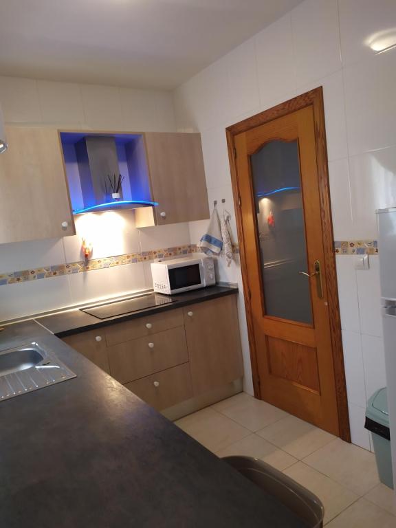 cerca plaza de Toros, 2 habitaciones - Twee Slaapkamers Appartement