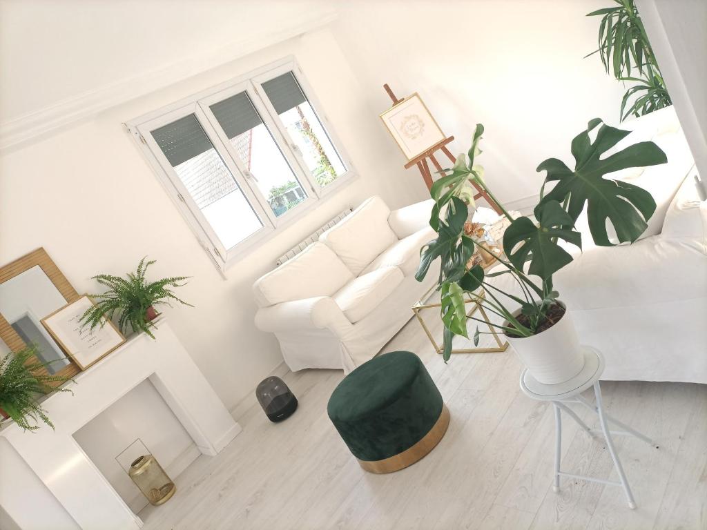 Zdjęcie z galerii obiektu Guibert Home - Appartement spacieux à 20 min de Paris w mieście Villeneuve-le-Roi