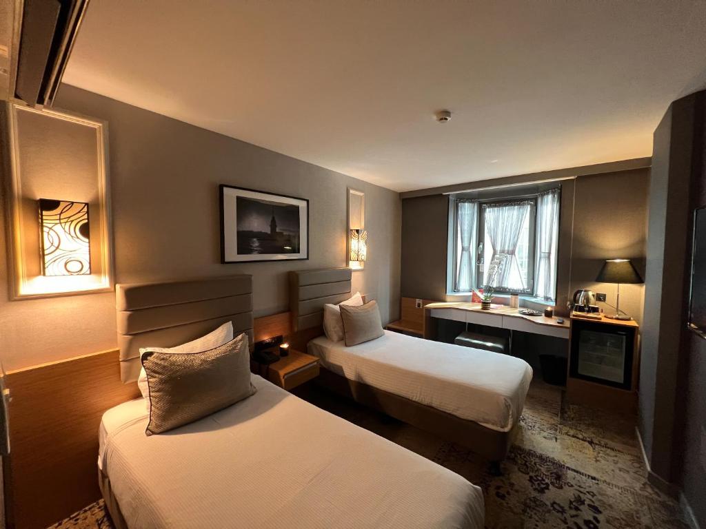 All Seasons Hotel - 