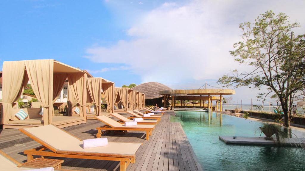 Sundlaugin á Kardia Resort Gili Trawangan A Pramana Experience eða í nágrenninu