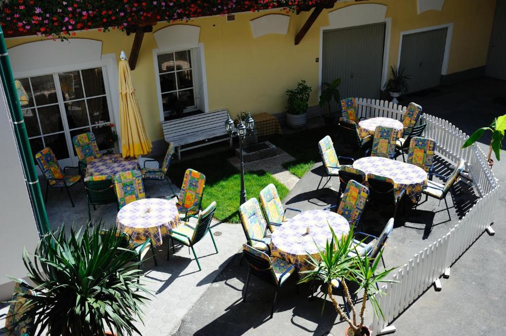 Restaurace v ubytování Hotel-Gasthof-Fleischerei - Zur alten Post
