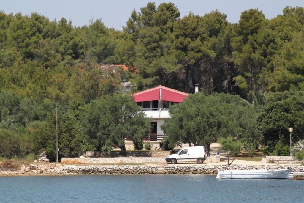 Fotografia z galérie ubytovania Apartments by the sea Verunic, Dugi otok - 8105 v destinácii Veli Rat