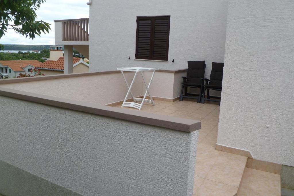 Balkón alebo terasa v ubytovaní Apartments with a parking space Sali, Dugi otok - 8154