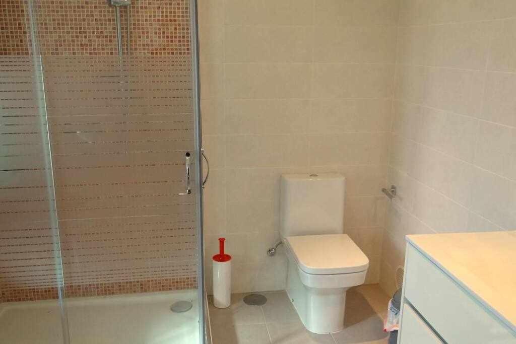 Koupelna v ubytování Cuberto Darriba Casa restaurada en Canedo