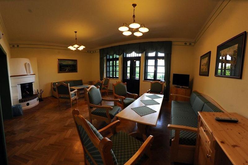 Posezení v ubytování Hotel Svatý Tomáš