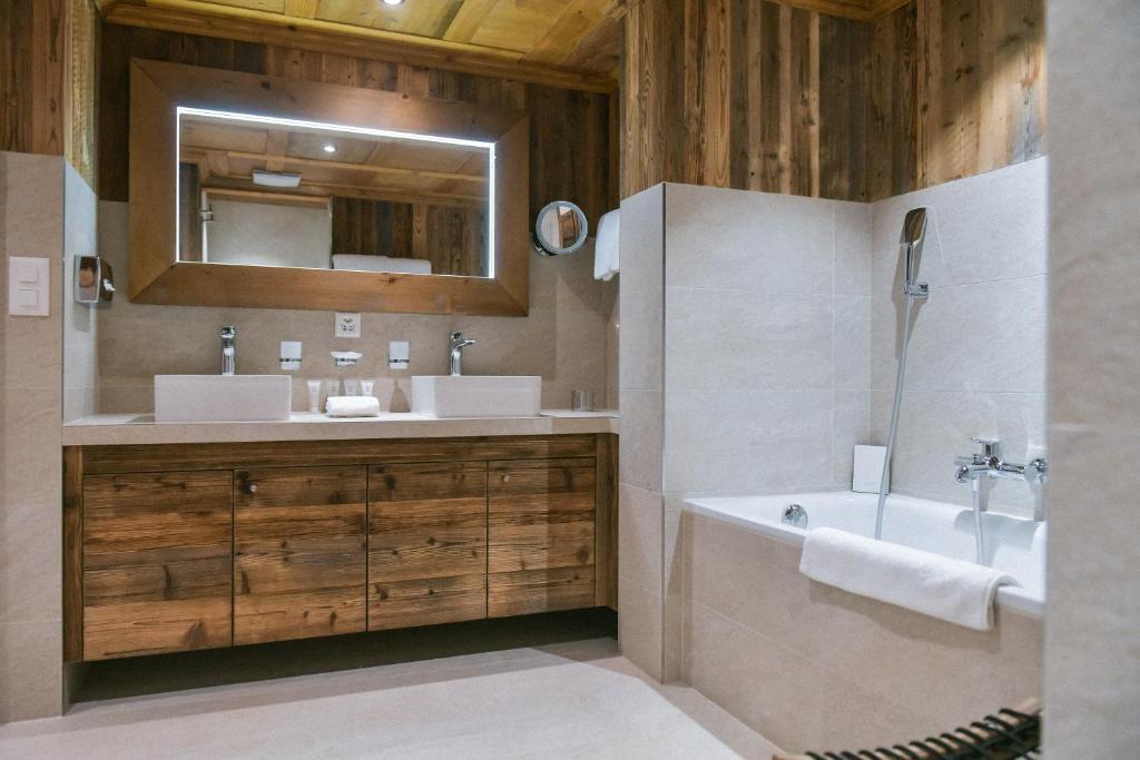 Koupelna v ubytování Aïda Hôtel & Spa - "Adults Only" Relais & Châteaux