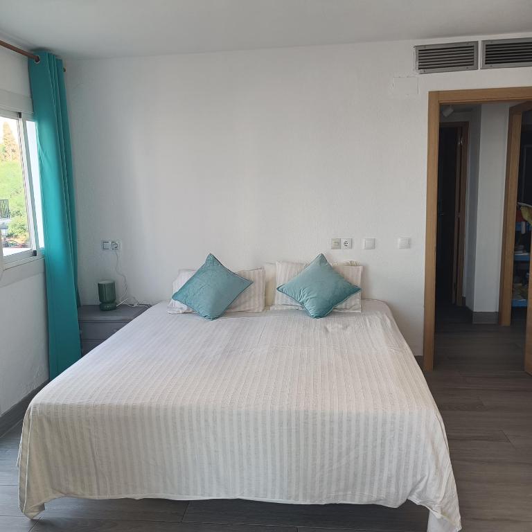 Posteľ alebo postele v izbe v ubytovaní Duquesa Harbour Club Aparthotel