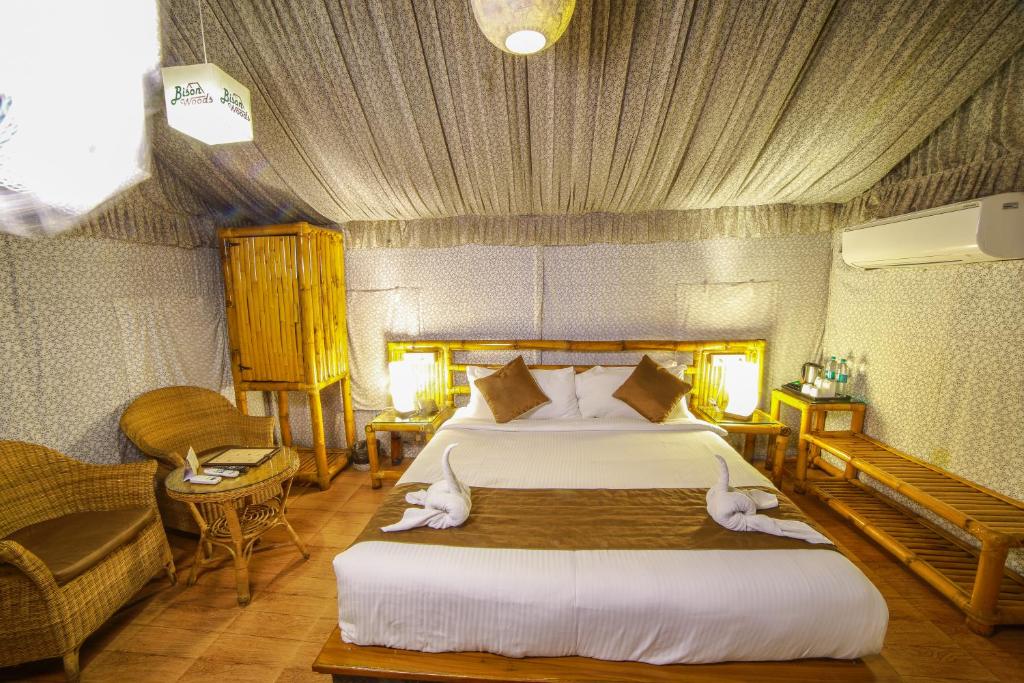 Postel nebo postele na pokoji v ubytování WOW Bison Woods Organic Veg Resort - Yercaud