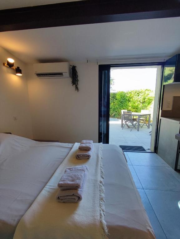 L'OUSTO - Studio avec magnifique Terrasse à 5 min de Cassis - 与露台的工作室