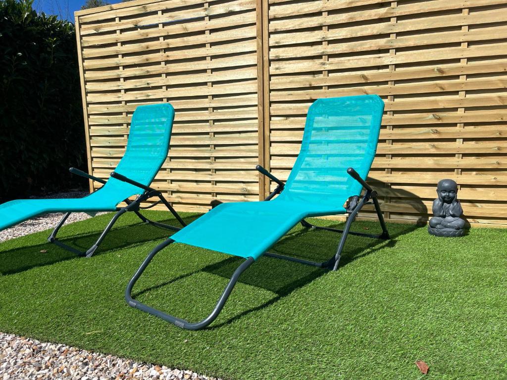 Petite maison avec jardin - Housity