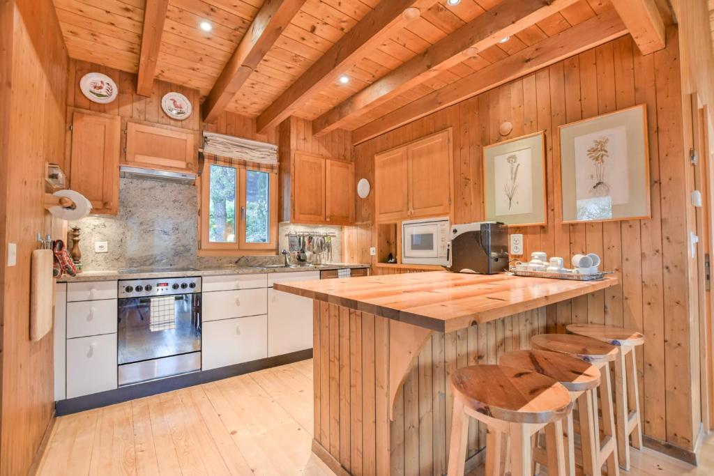 Kuchyň nebo kuchyňský kout v ubytování Chalet Arnica