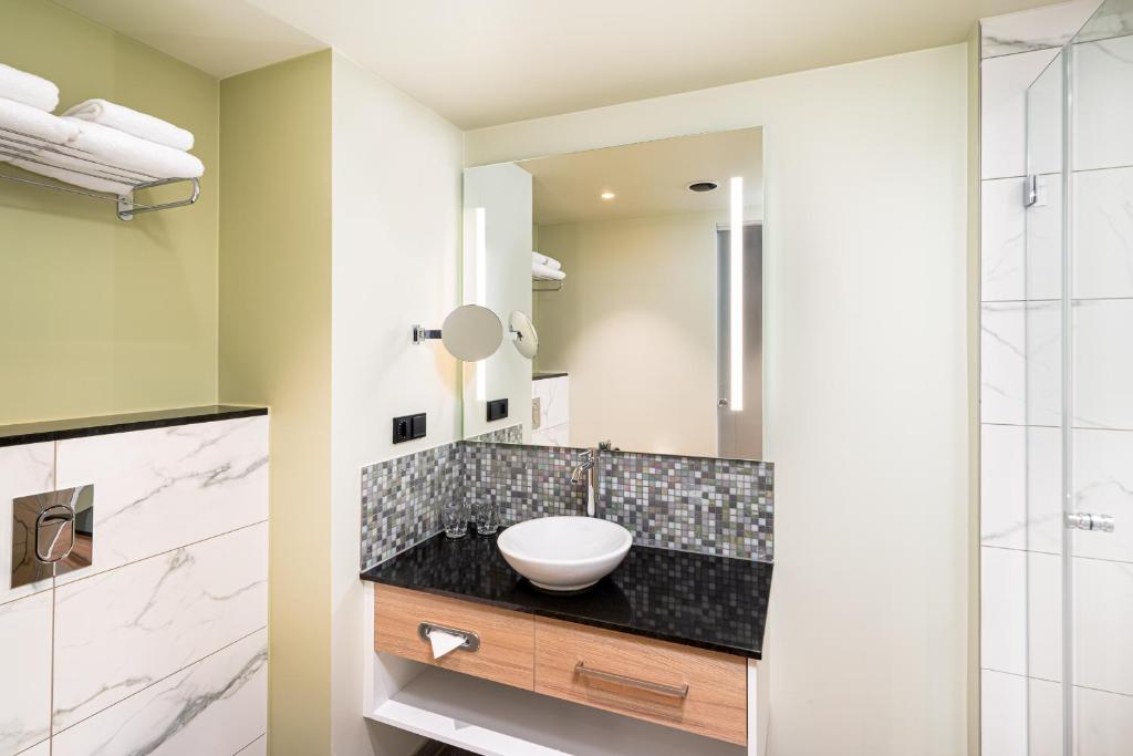 Leonardo Hotel Hamburg Altona - Resim 32