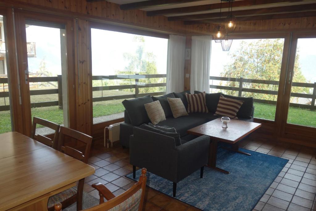 Posezení v ubytování Orée du Bois PLEASANT & COSY apartments