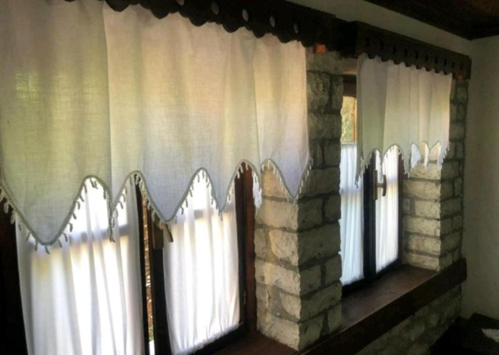Foto dalla galleria di MiziriGuestHouse a Gjirokastër