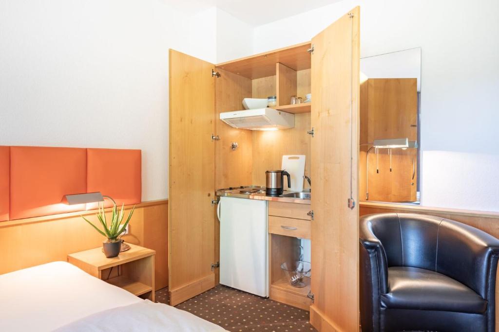 acora Düsseldorf Living the City - Superior Single Room