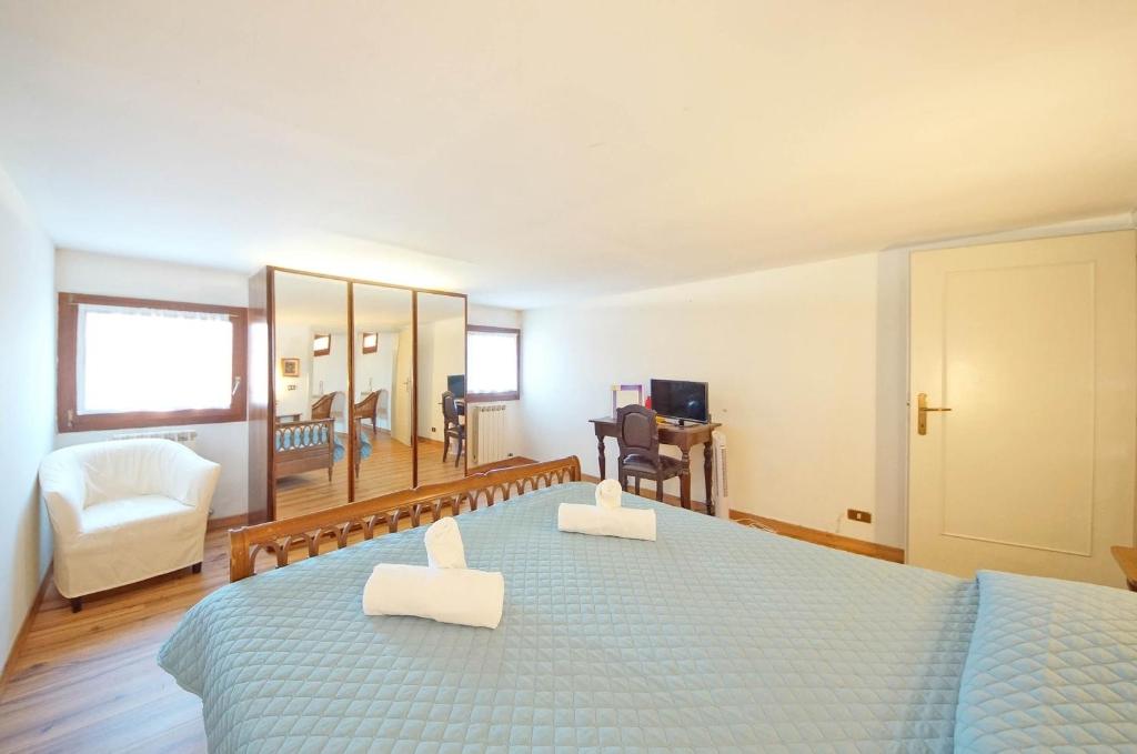Posteľ alebo postele v izbe v ubytovaní DolceVita Apartments N 304 Rialto Mercato
