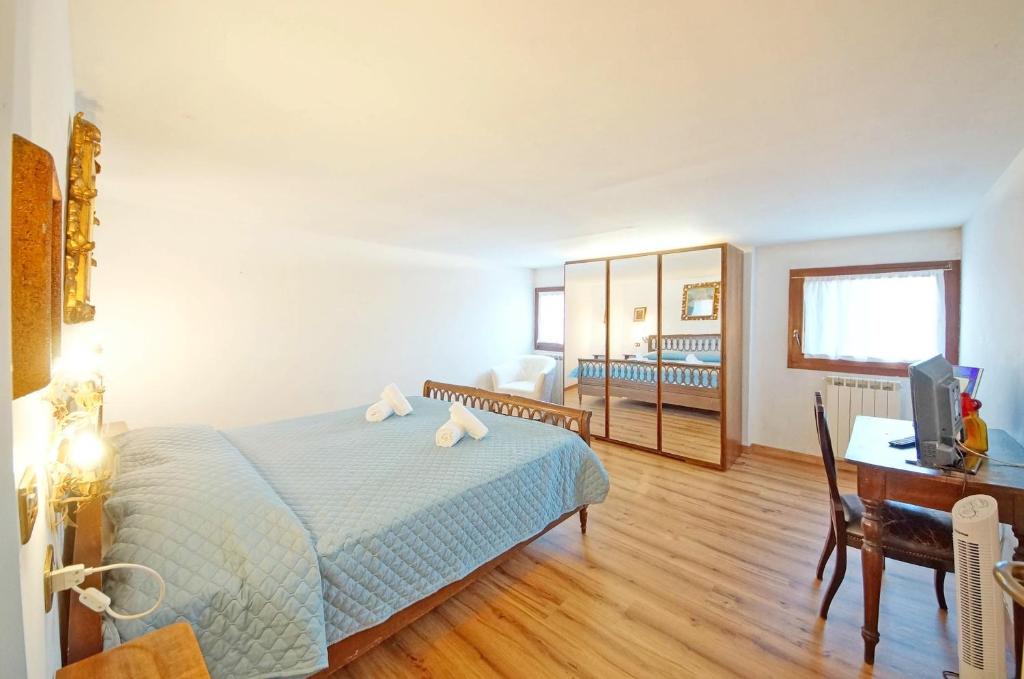 Posteľ alebo postele v izbe v ubytovaní DolceVita Apartments N 304 Rialto Mercato