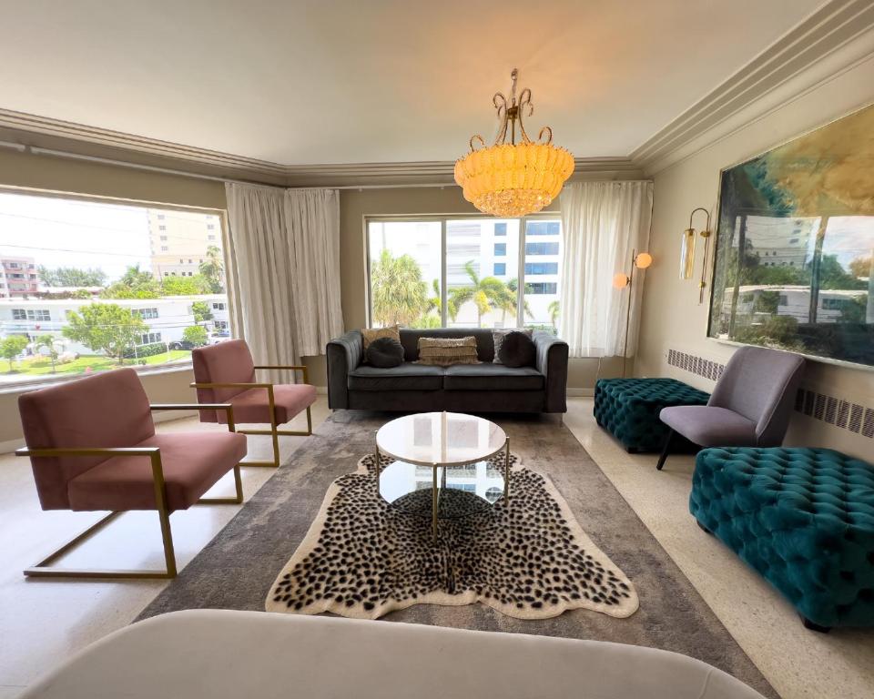 North Beach Hotel - Penthouse II