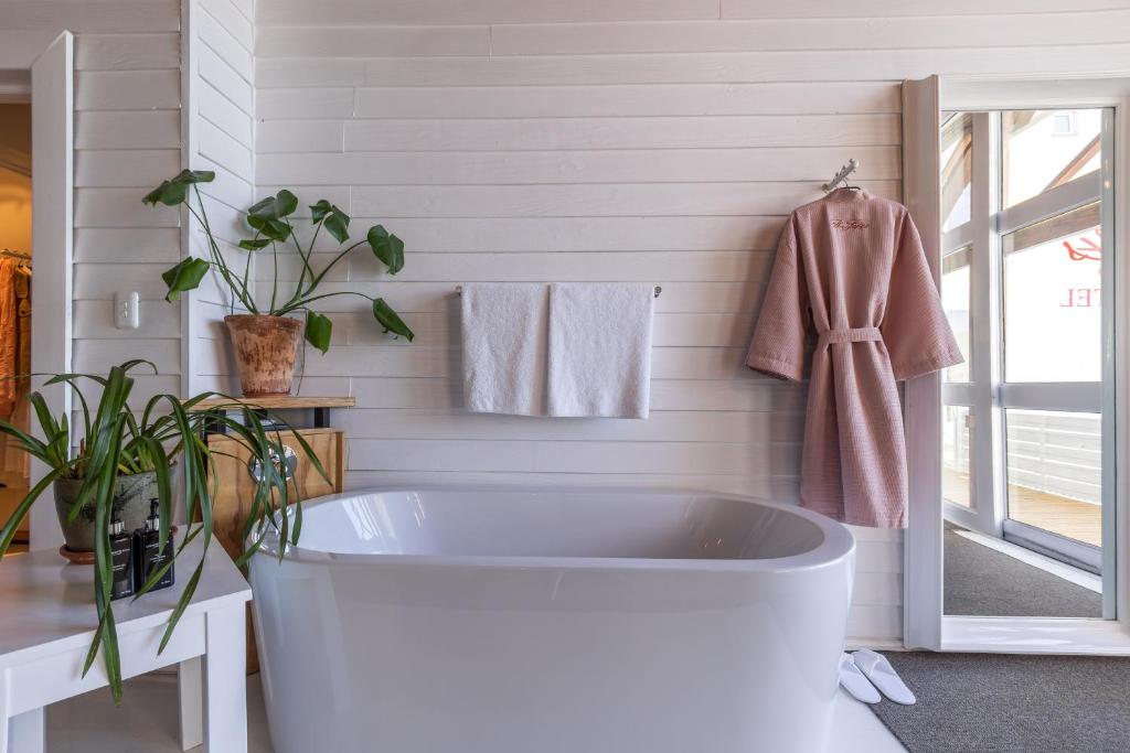 The Lofts Boutique Hotel - Image 39