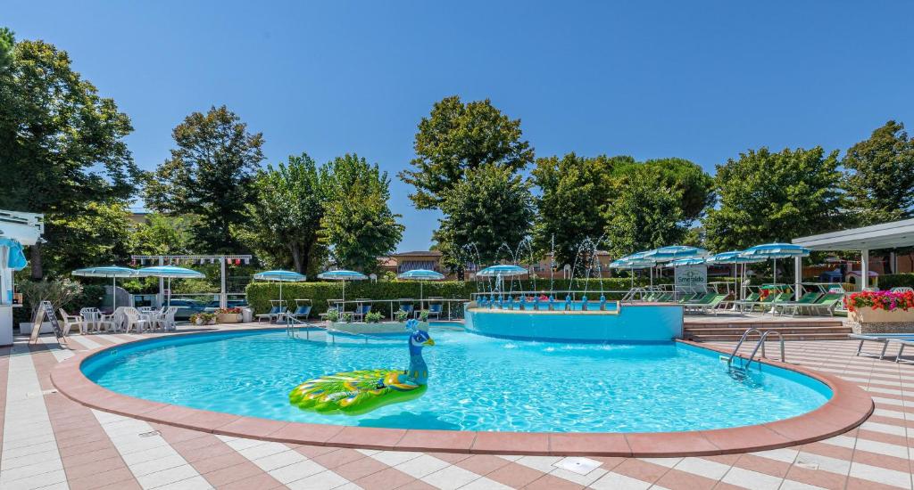 Bazén v ubytování Hotel Smeraldo nebo v jeho okolí