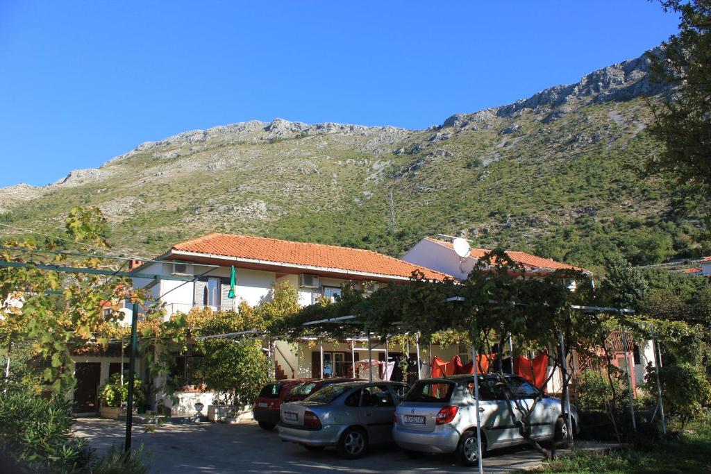 Fotografia z galérie ubytovania Apartments with a parking space Mlini, Dubrovnik - 8542 v Mlini