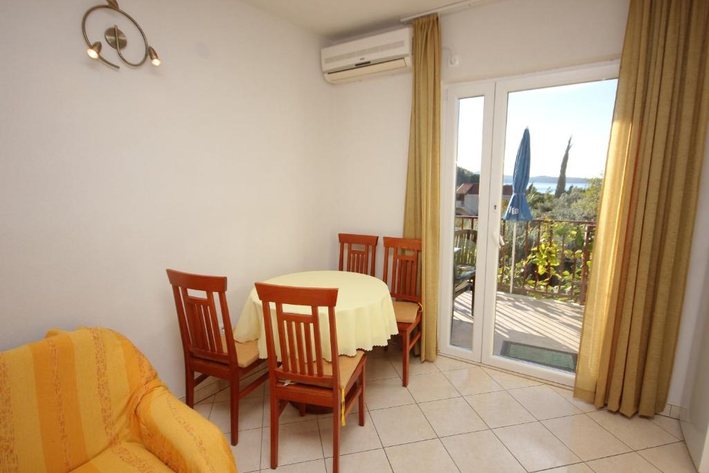 Fotografia z galérie ubytovania Apartments with a parking space Mlini, Dubrovnik - 8542 v Mlini