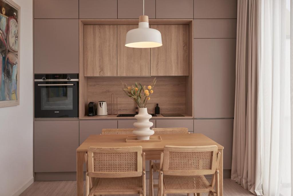 Kuchyňa alebo kuchynka v ubytovaní Charitos Heights Boutique Apt II, Kolonaki